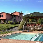 I Casali Di Colle San Paolo Farm stay *
